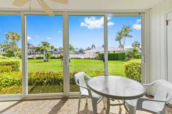 21 patio 01