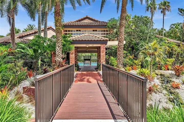 Entrance to Clubhouse