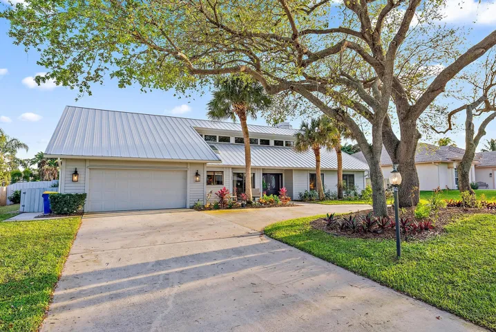 Driveway/Entrance East Side