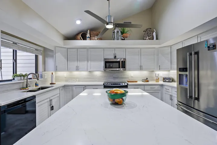 Kitchen 3