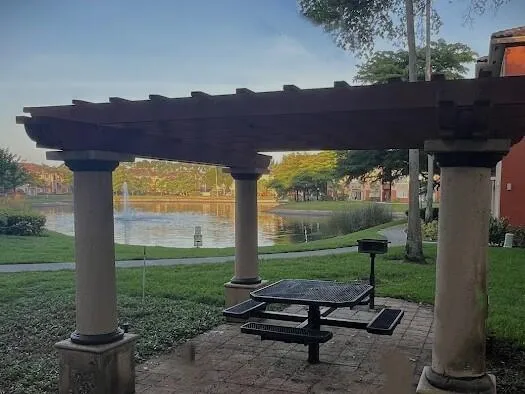IMG_5871 gazebo lake