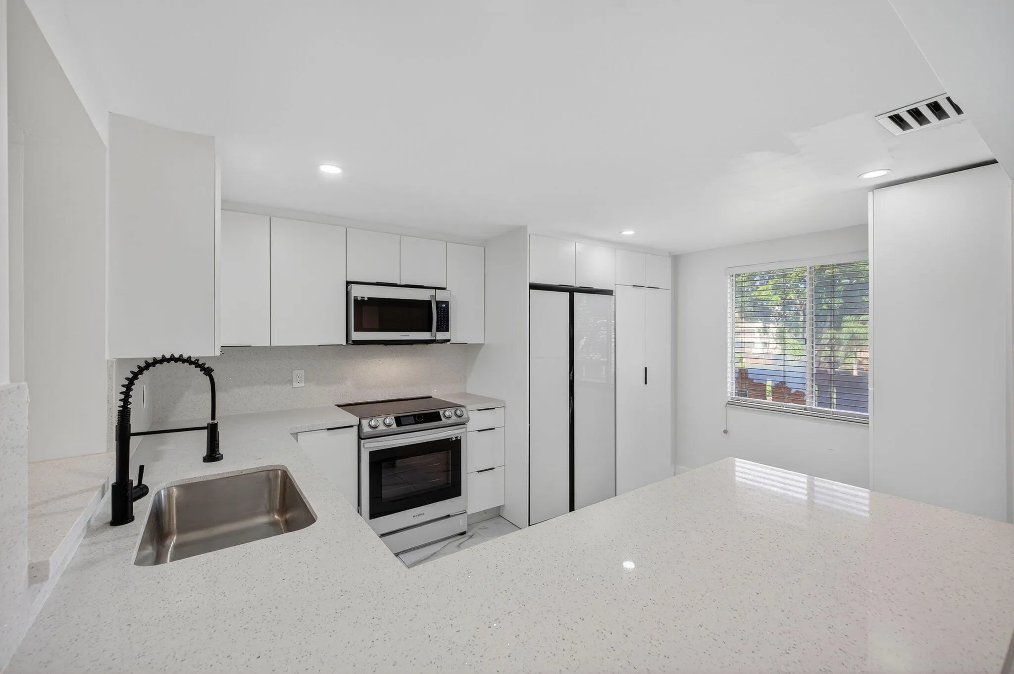 14375 Strathmore Lane 303