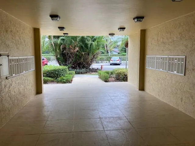 MAILBOXES