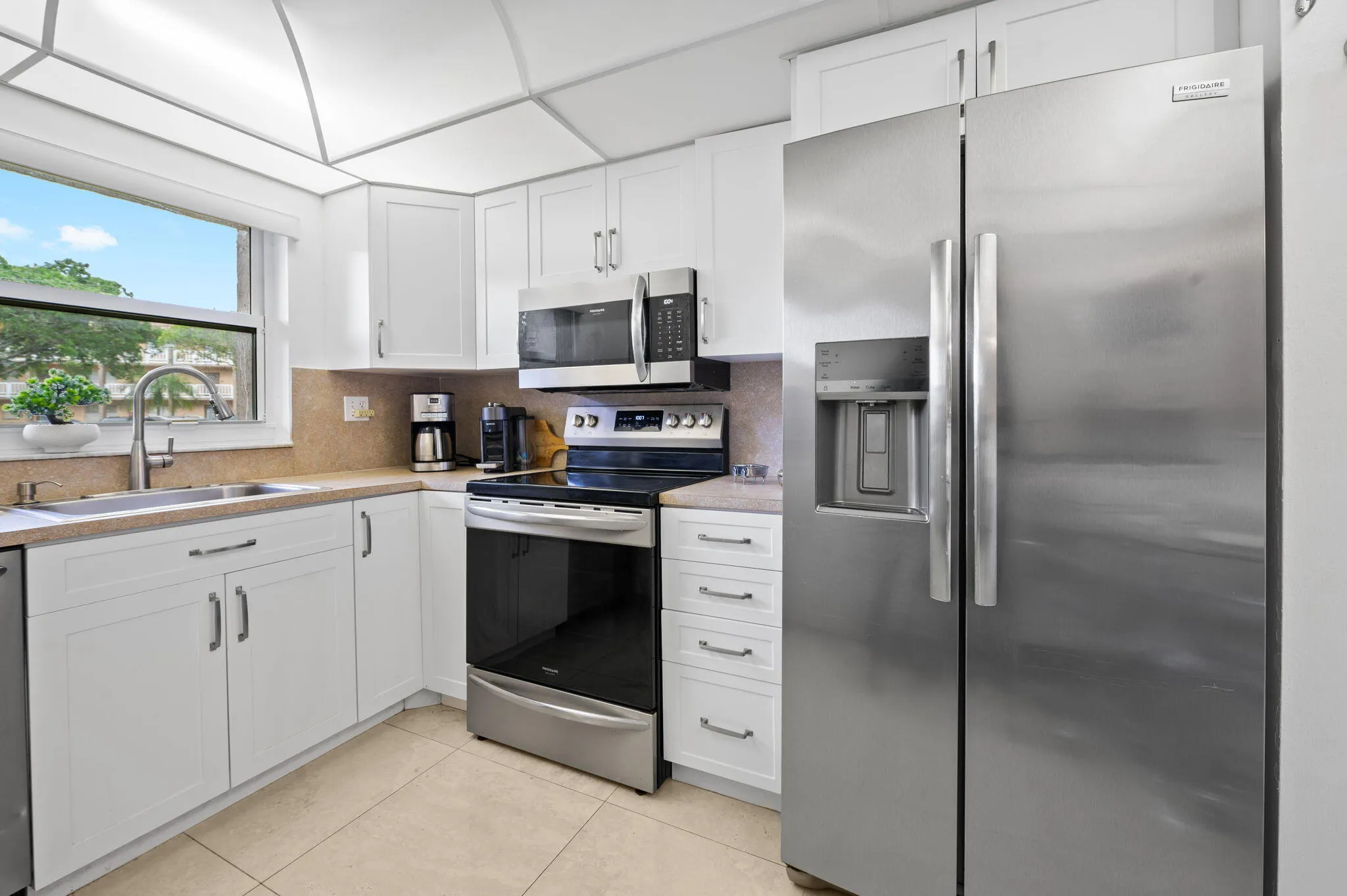 12-web-or-mls-9330-sunrise-lakes-blvd-bu