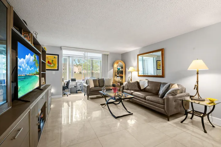 6-web-or-mls-9330-sunrise-lakes-blvd-bui