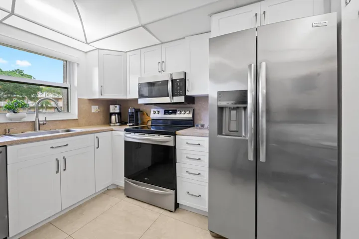 12-web-or-mls-9330-sunrise-lakes-blvd-bu