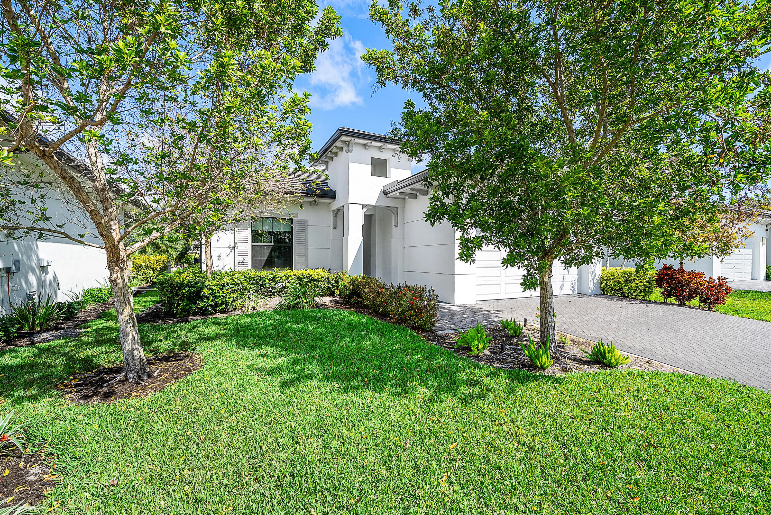 002-3069SafflowerCircle-WestPalmBeach-FL