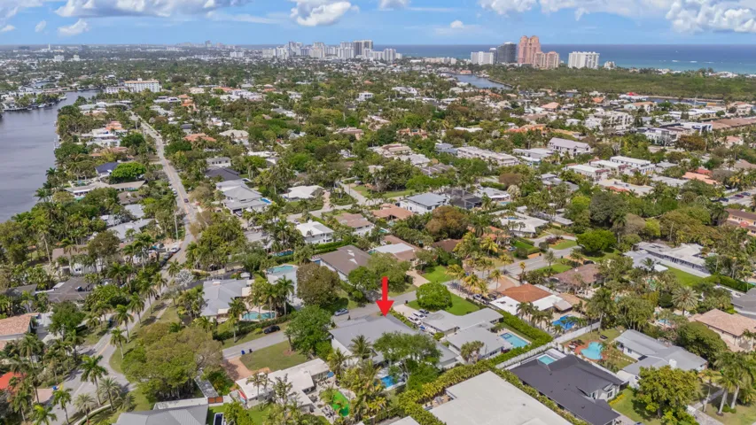 72-web-or-mls-2406 NE 13th Ct Fort Laude