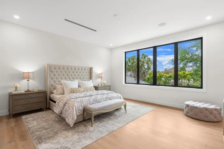 51-web-or-mls-2406 NE 13th Ct Fort Laude