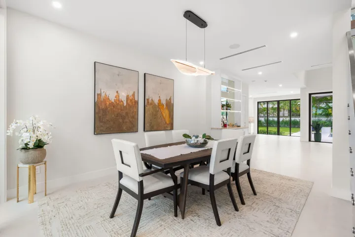 7-web-or-mls-2406 NE 13th Ct Fort Lauder