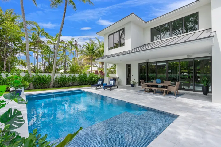 36-web-or-mls-2406 NE 13th Ct Fort Laude