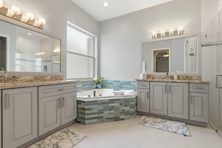 Upgraded Master Bath