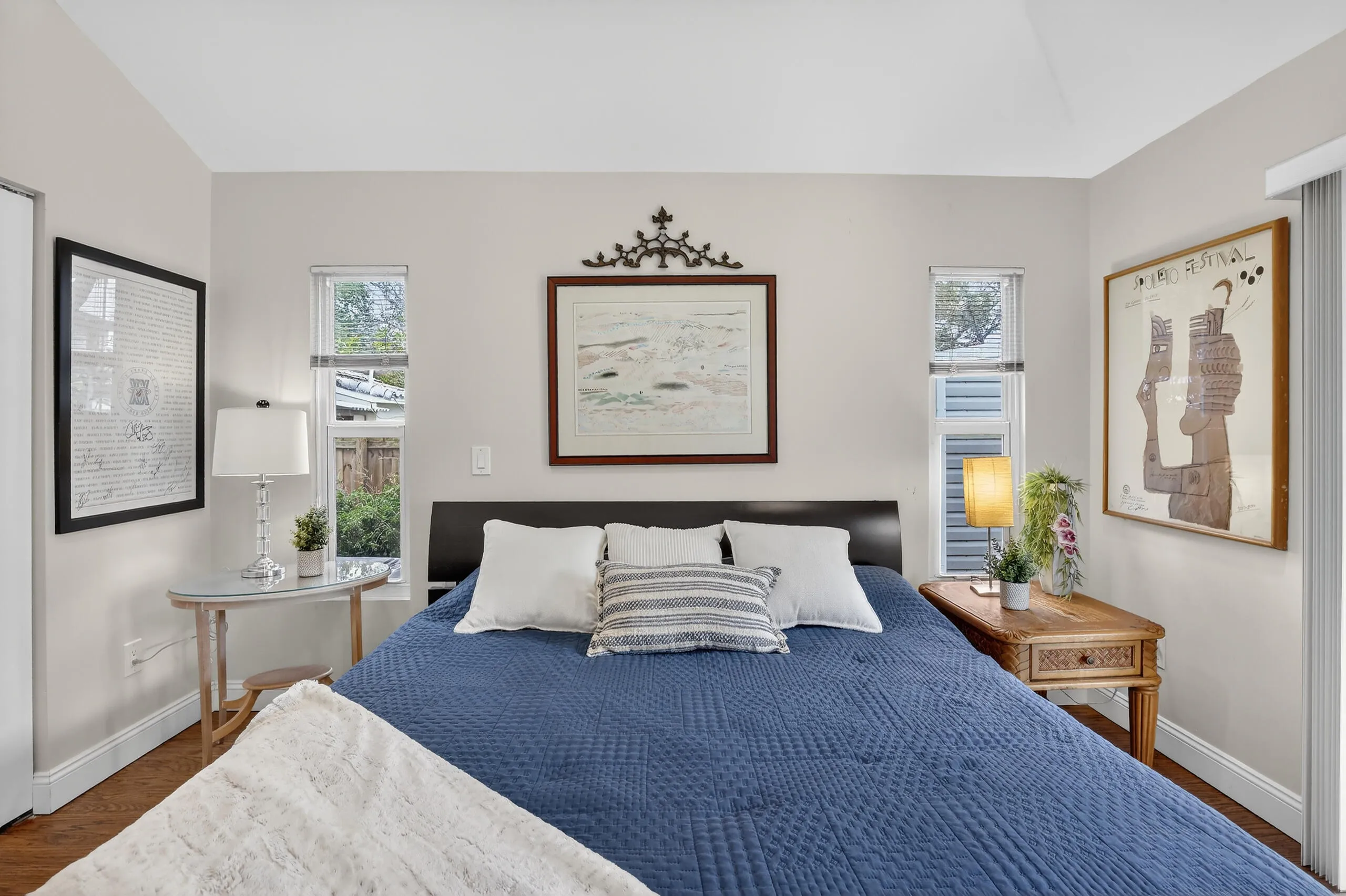 King size bed
