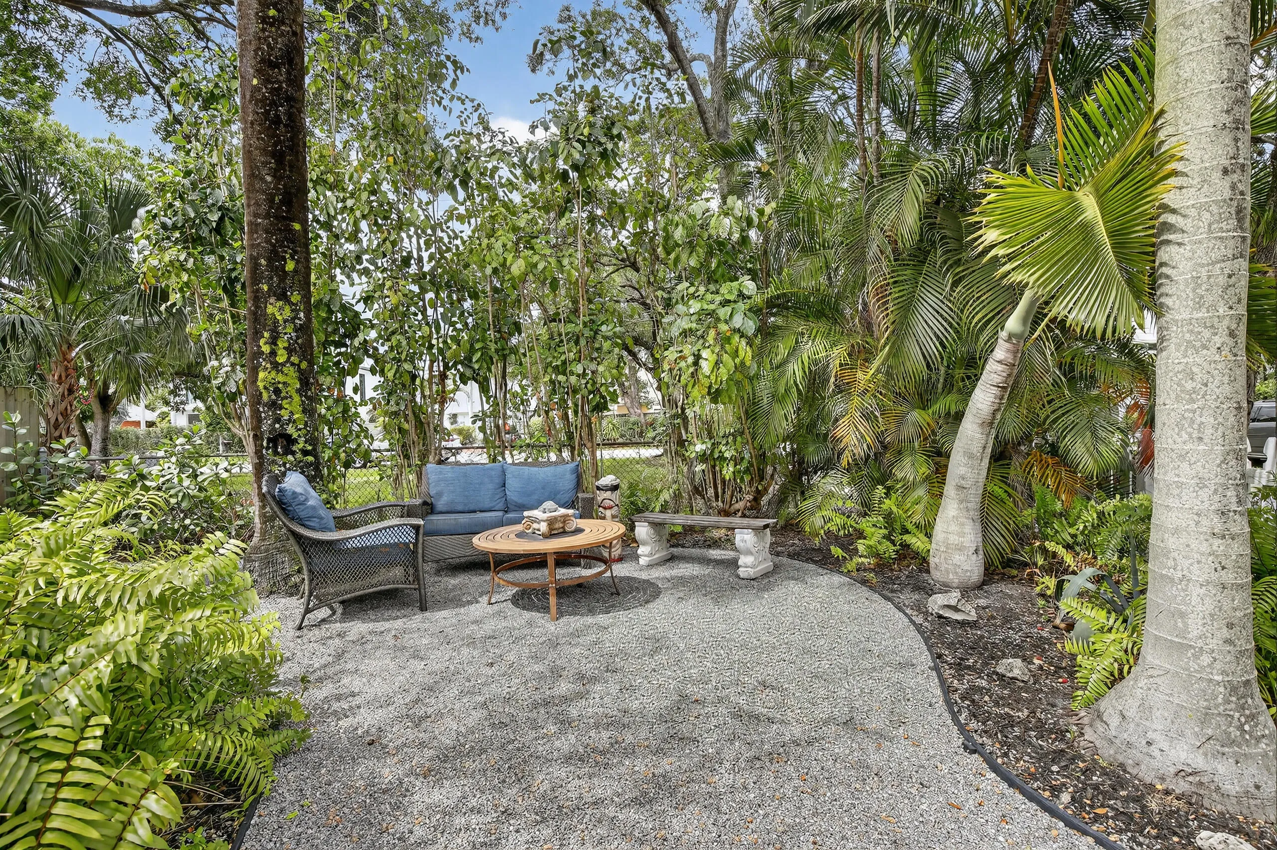 Front yard sitting area