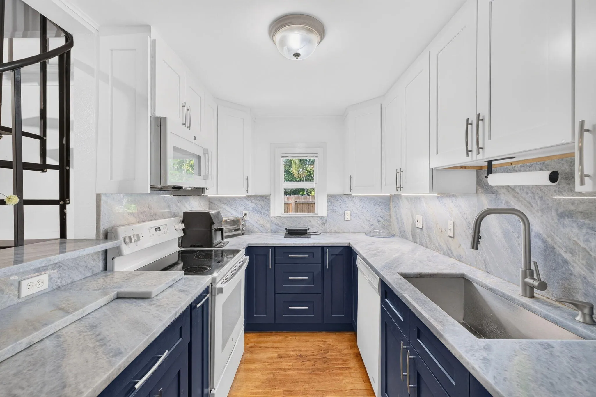 33-web-or-mls-a699A9491