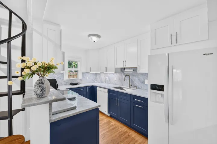 31-web-or-mls-a699A9478