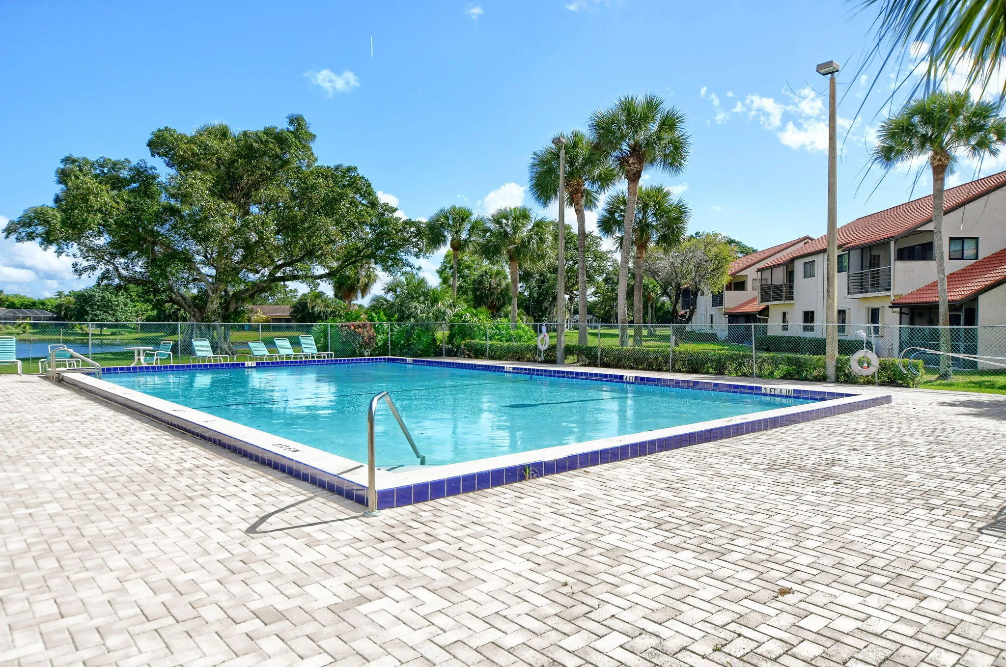 Community pool
