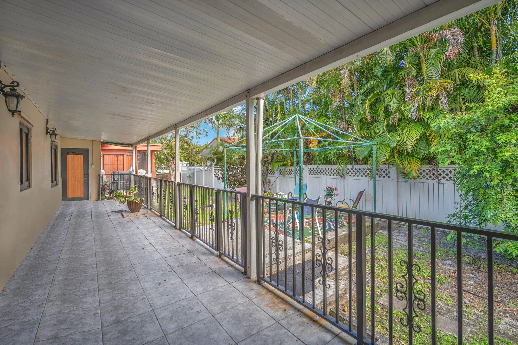 Property photo 44