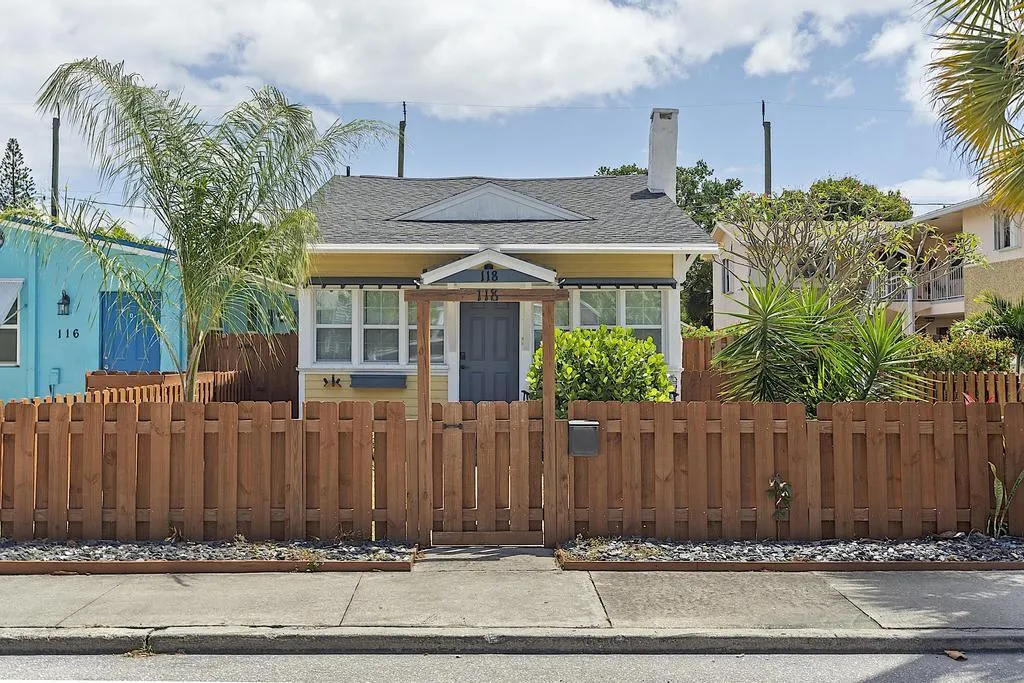 118 S. J. St - - 001