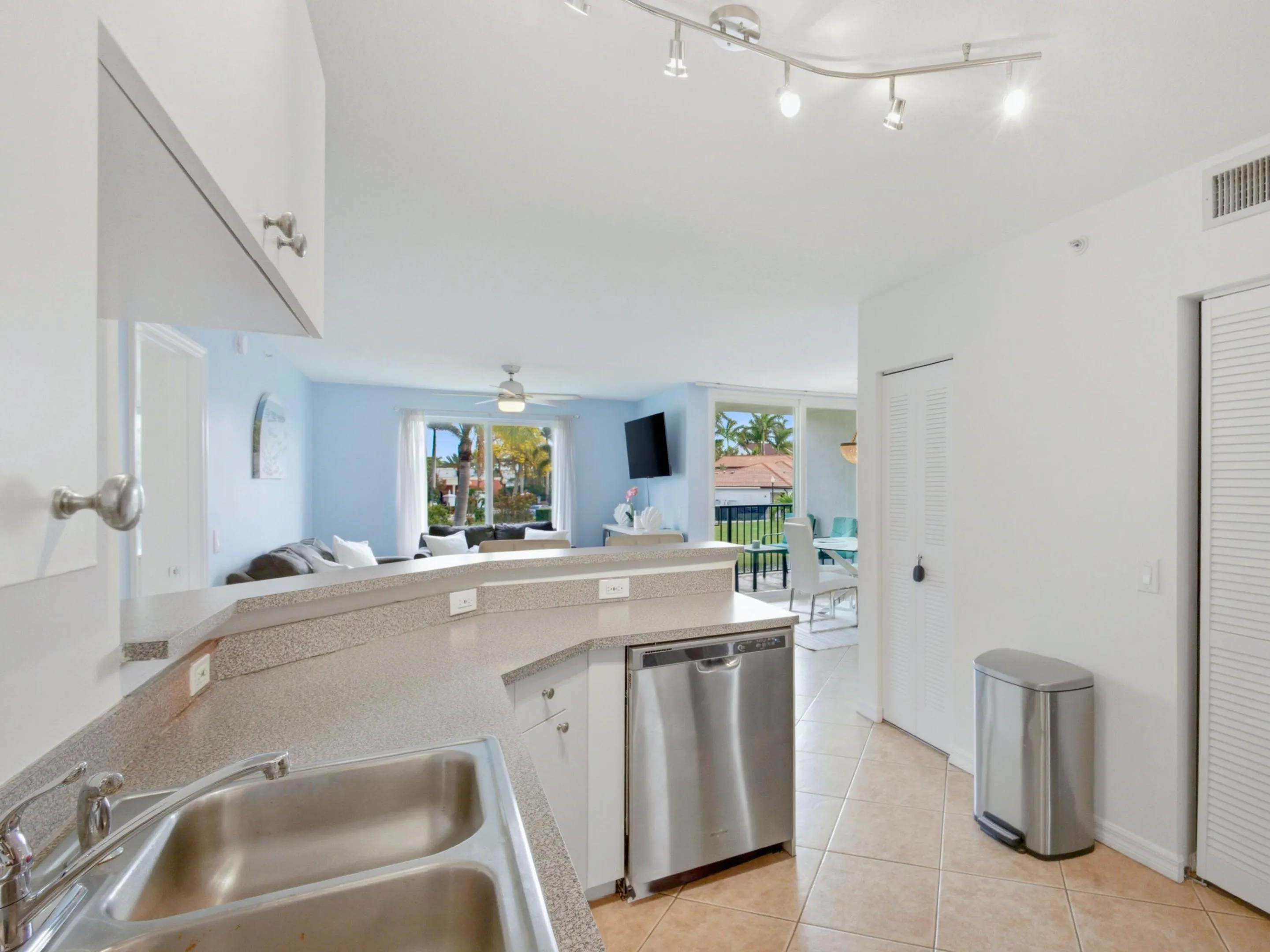 Kitchen 4