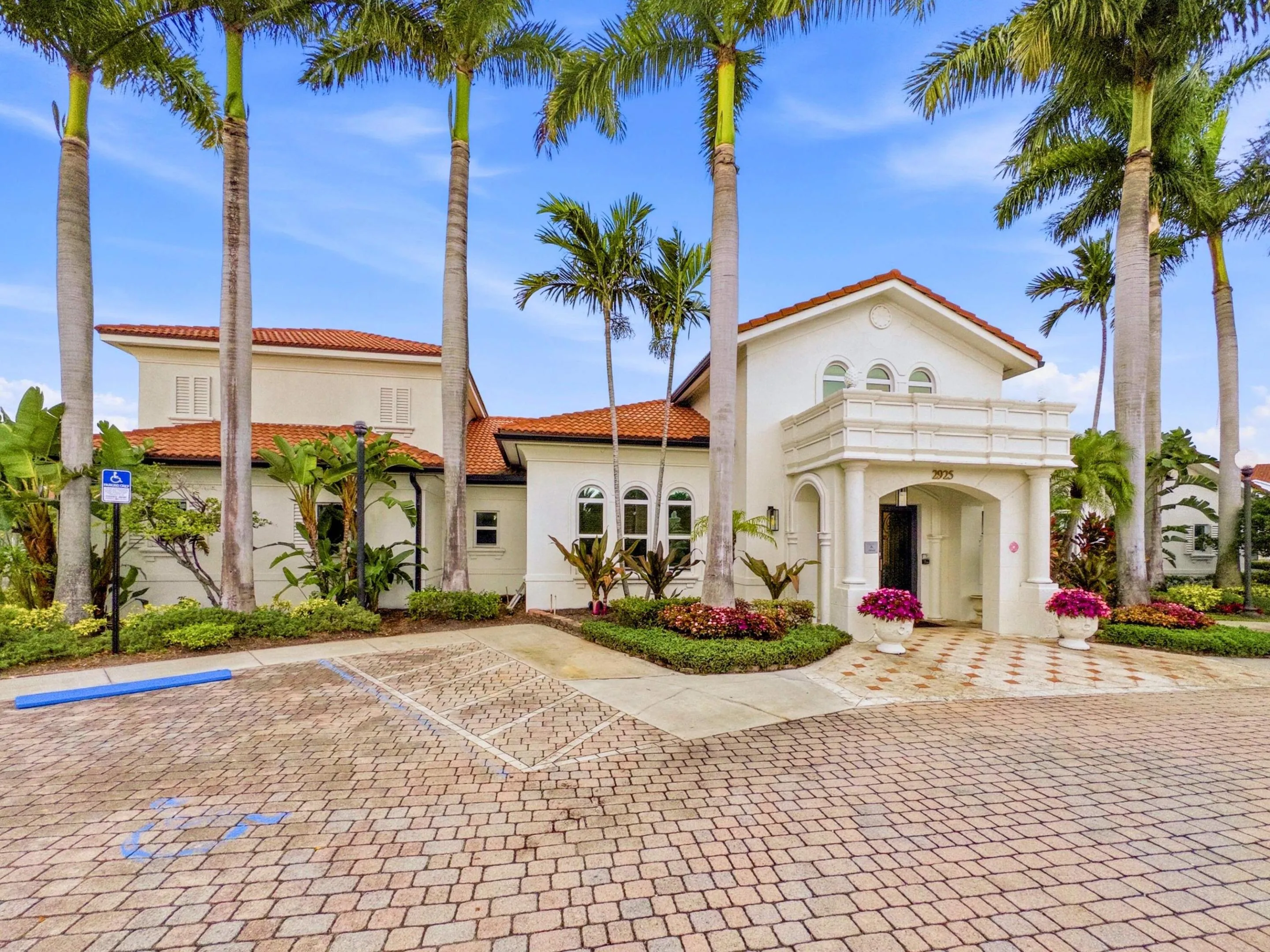 Clubhouse Front 2