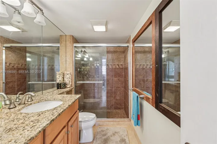 2nd Bathroom