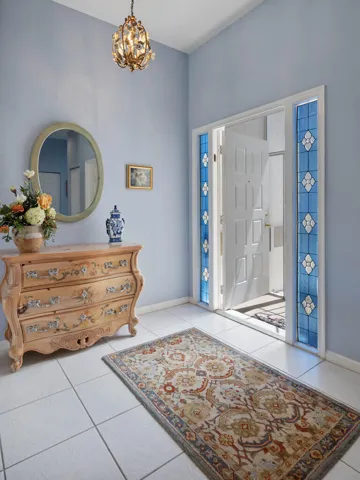 INVITING FOYER