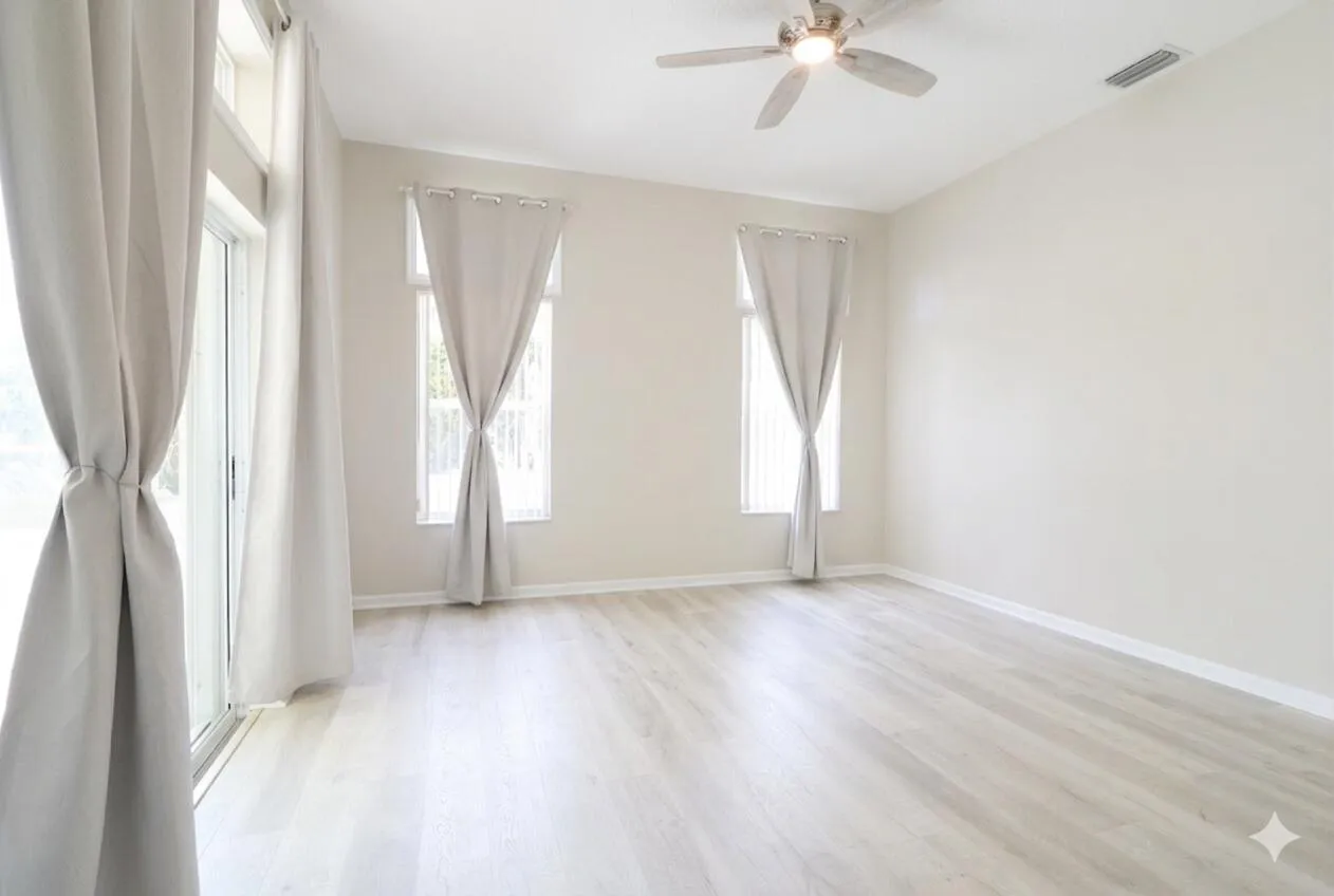 Master Bed unfurnished
