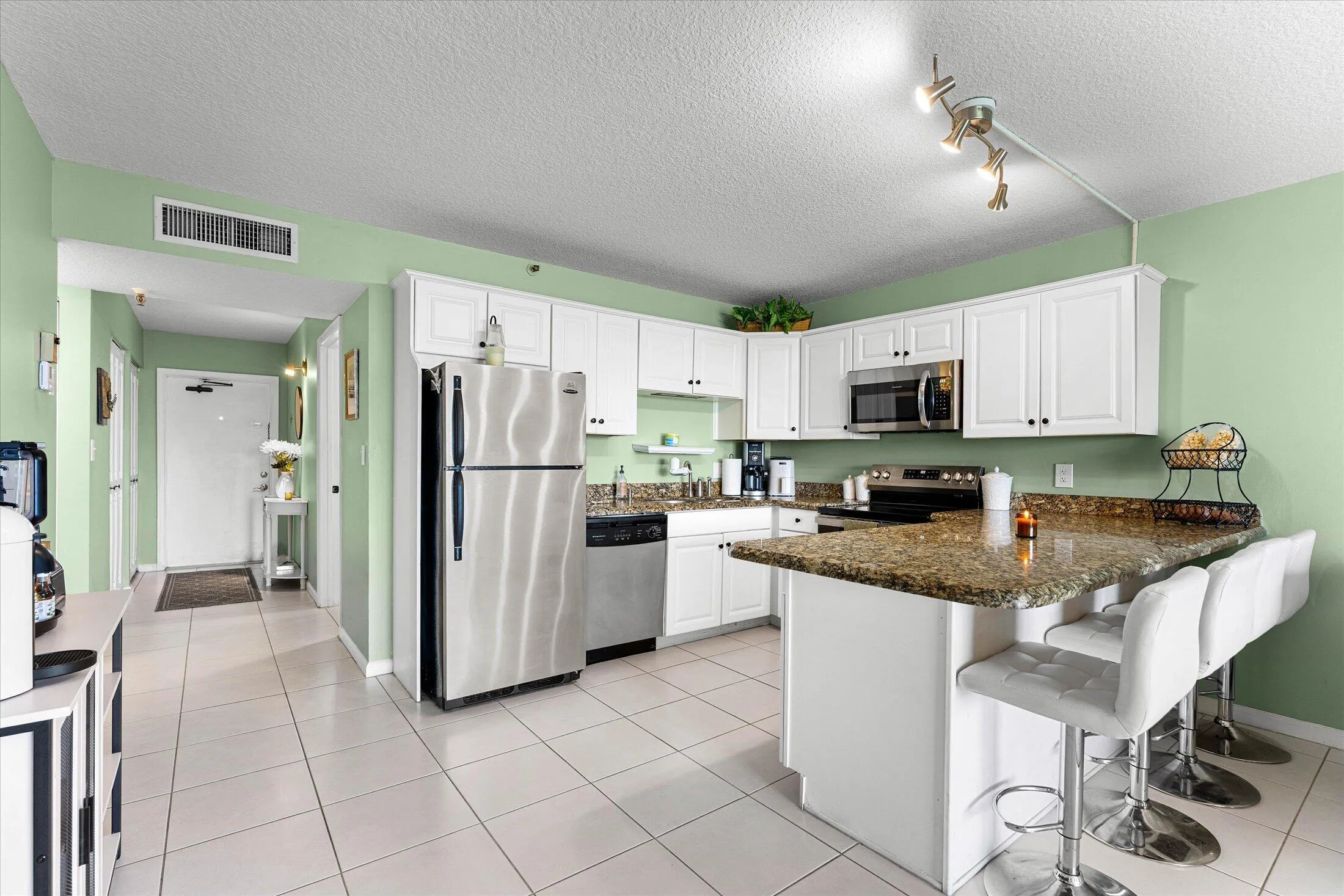 06-4570 NW 18th Ave #704, Deerfield Beac