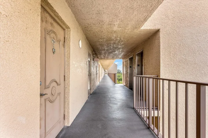 02-4570 NW 18th Ave #704, Deerfield Beac