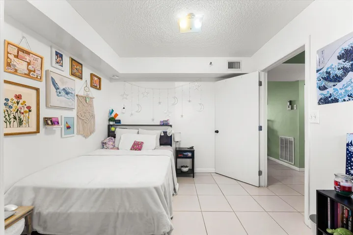 19-4570 NW 18th Ave #704, Deerfield Beac
