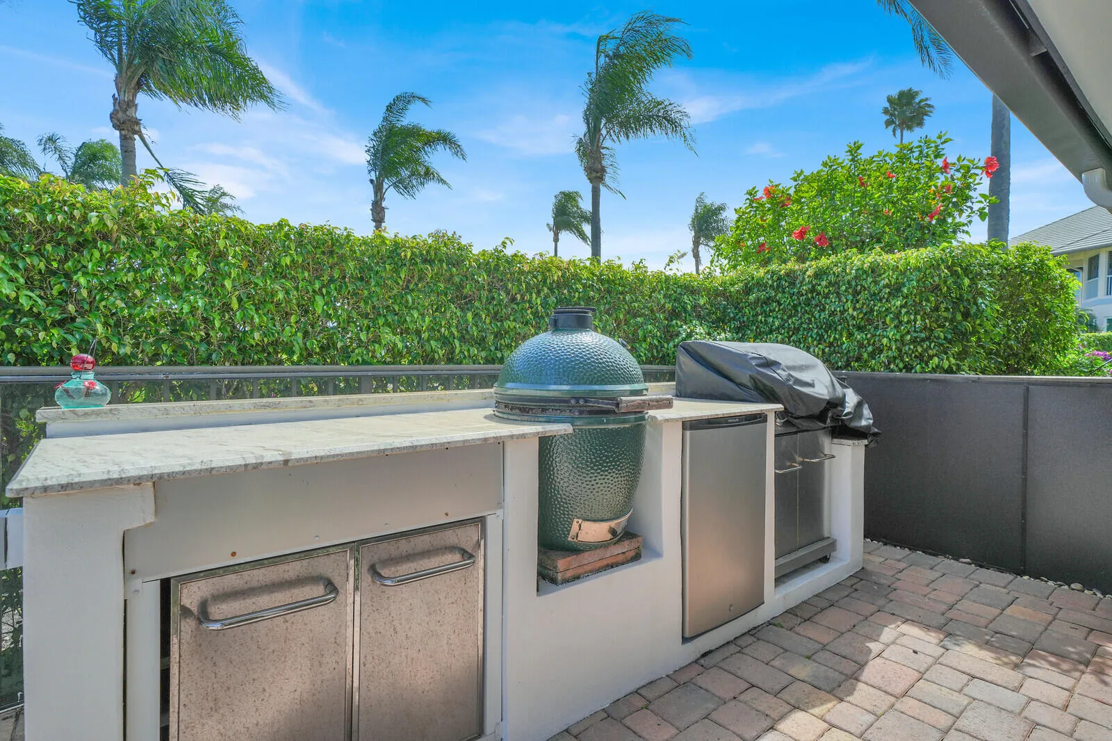 Carillon barbecue area