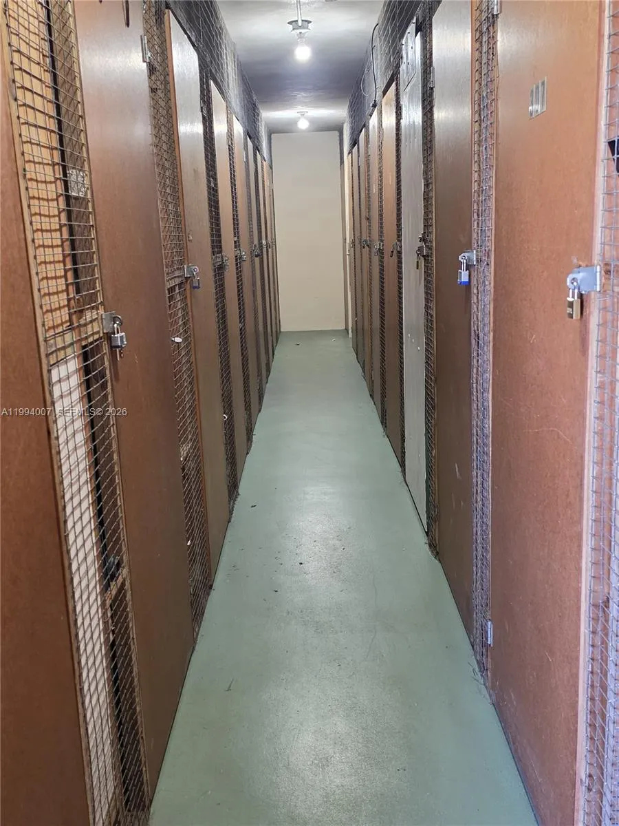 Photo 34
