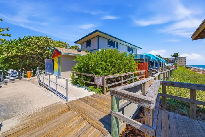 Lantana Beach