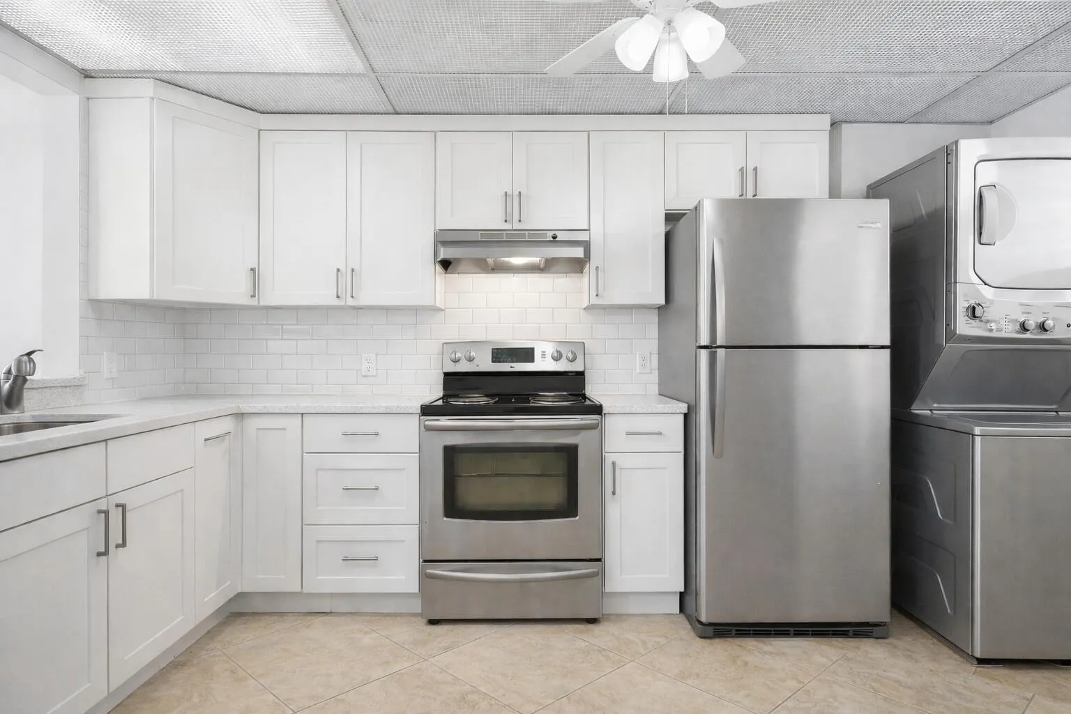kitchen STAGED