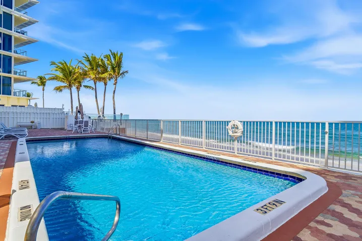 OCEANFRONT POOL