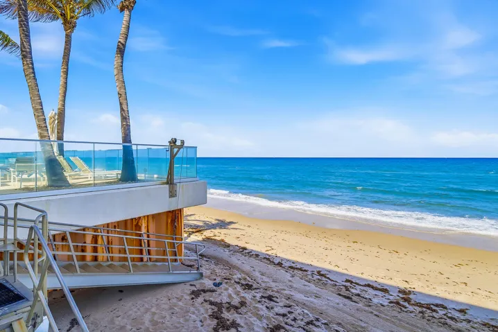 PRIVATE BEACH ACCESS