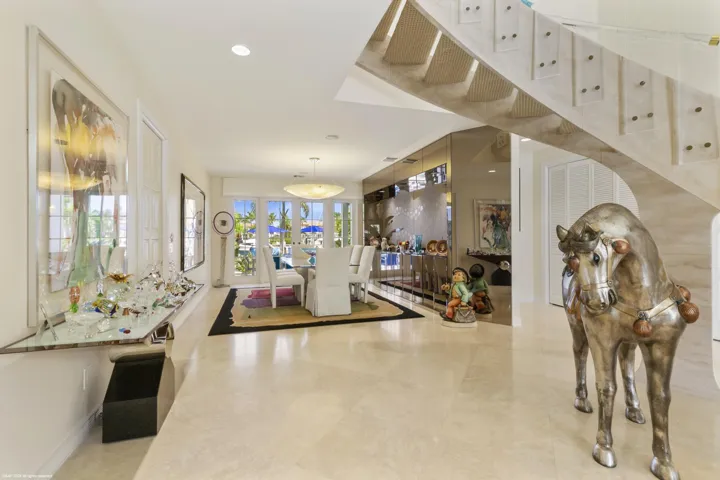 6819 SE South Marina Way 017