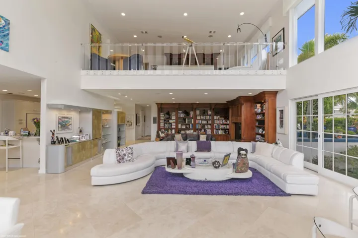 6819 SE South Marina Way 025