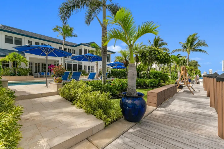 6819 SE South Marina Way 066