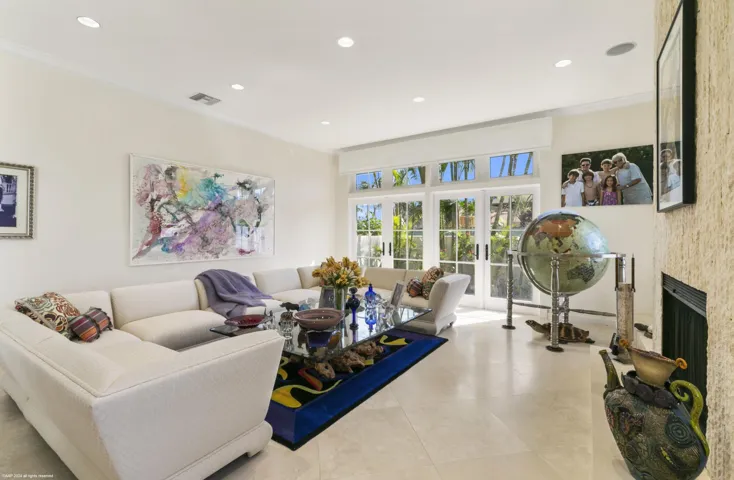 6819 SE South Marina Way 032