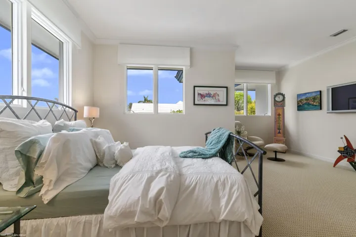6819 SE South Marina Way 060