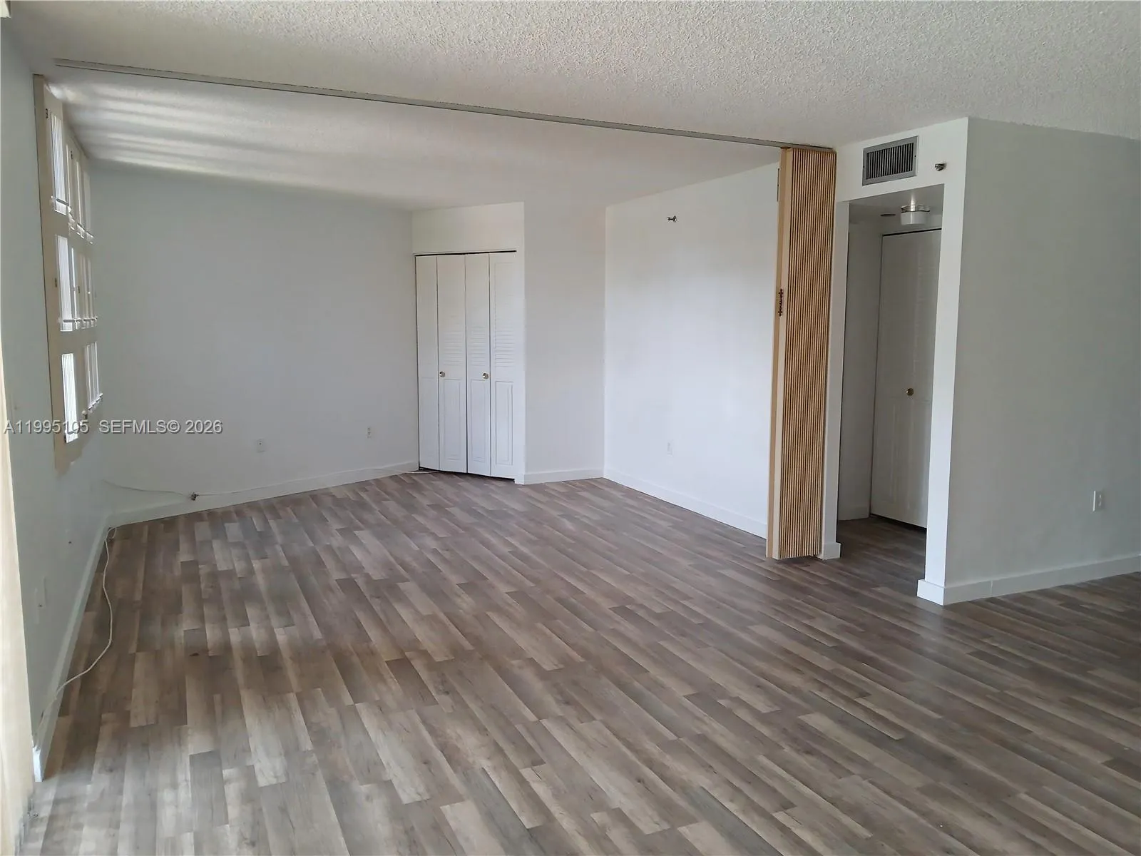 Extra space for guest bedroom (split)