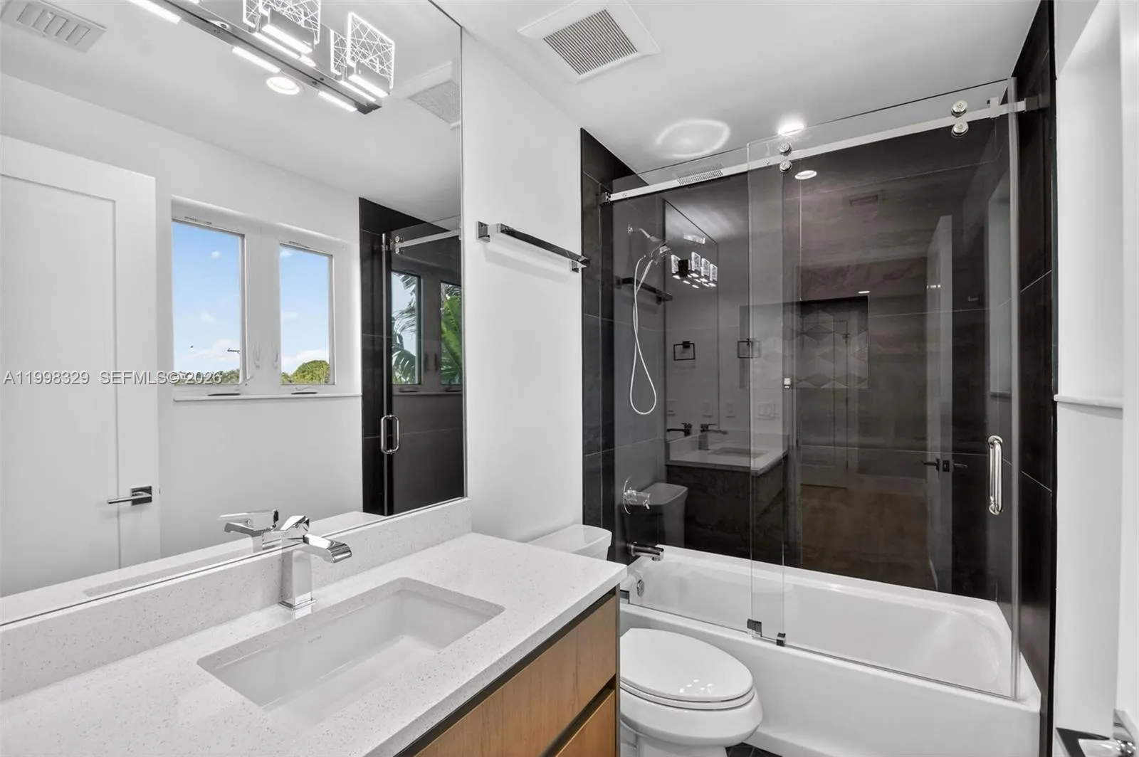 Property photo 93