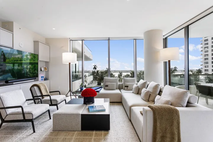 LaClara_402_06_MLS