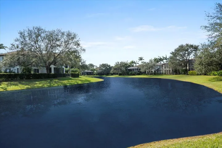 Stunning Lake Views