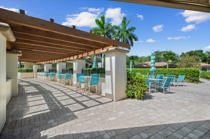 Community Clubhouse Bar:Restaurant Area