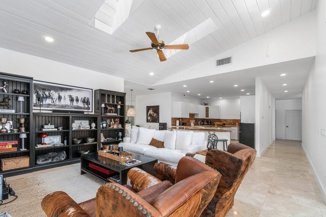 015-11839MaidstoneDrive-Wellington-FL-33