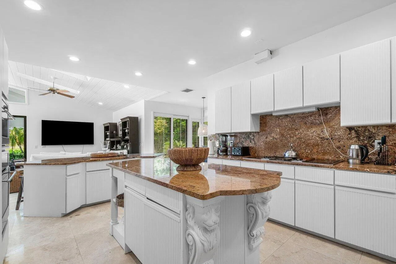 009-11839MaidstoneDrive-Wellington-FL-33