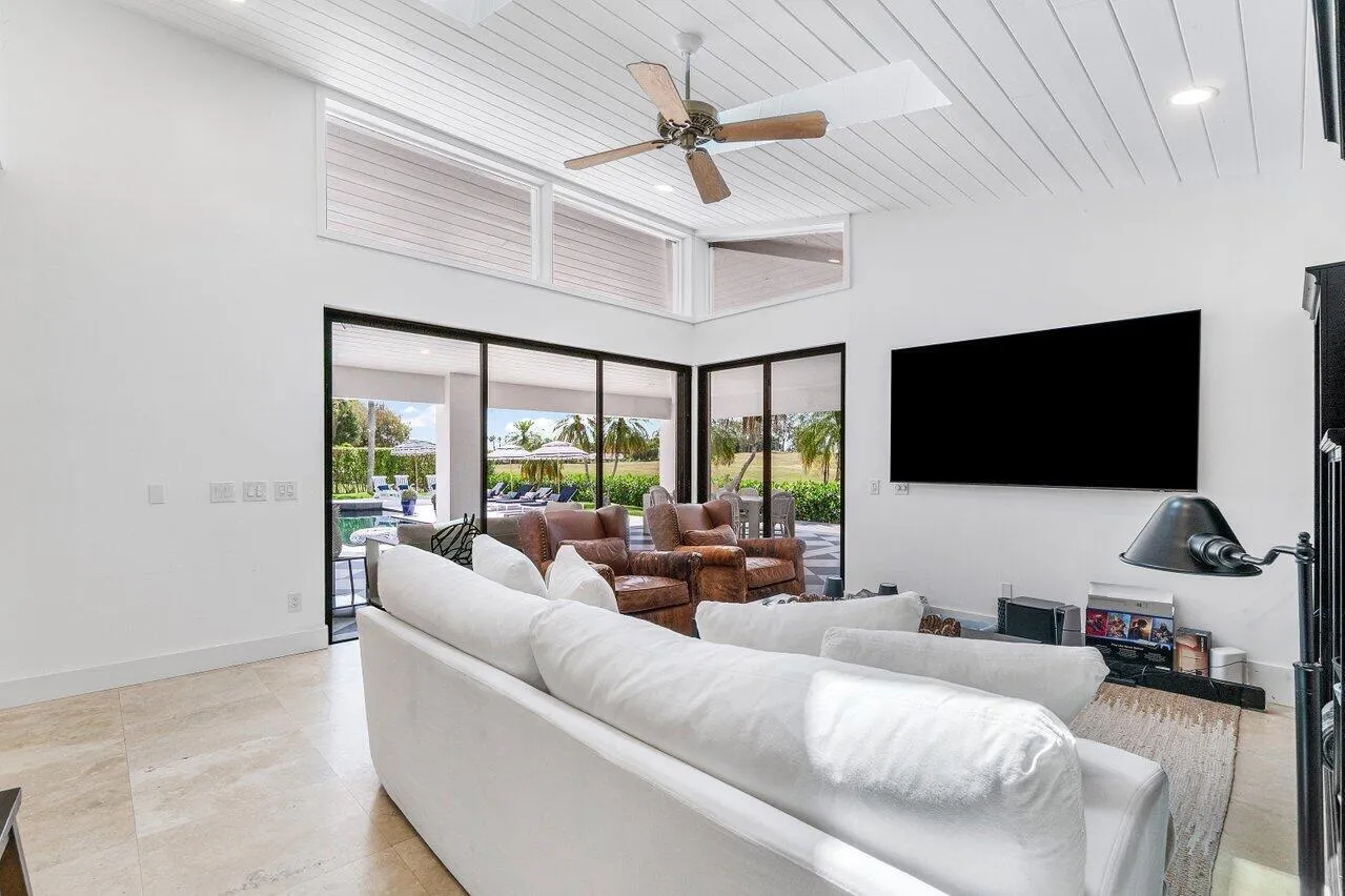 013-11839MaidstoneDrive-Wellington-FL-33